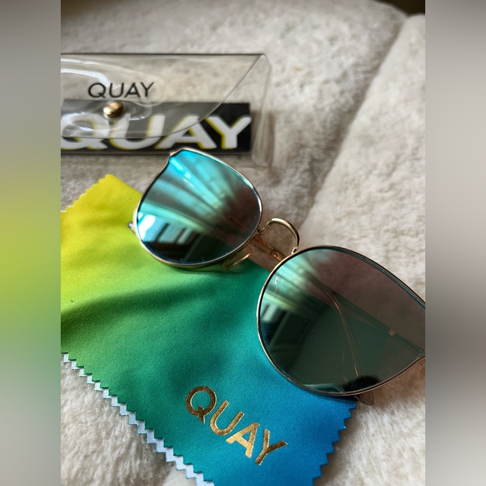 QUAY Australia All My Love Mirrored Cat Eye Sunglasses Silver Tone